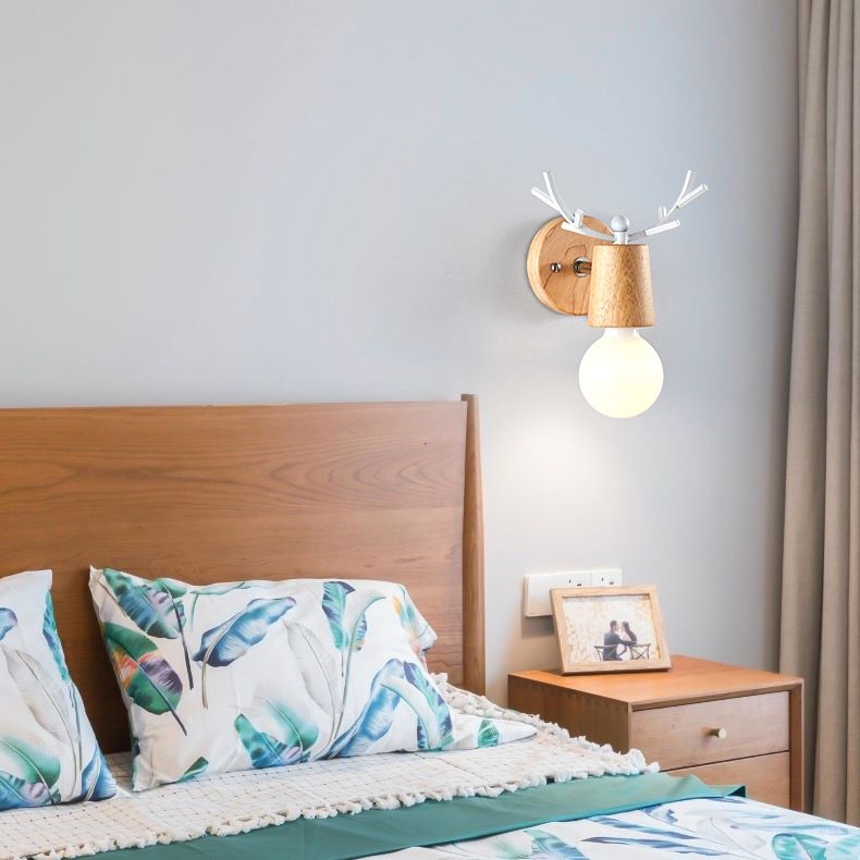 Minimalistic Style Wood Wall Mount Light Fixture Deer Wall Sconce Light for Bedroom