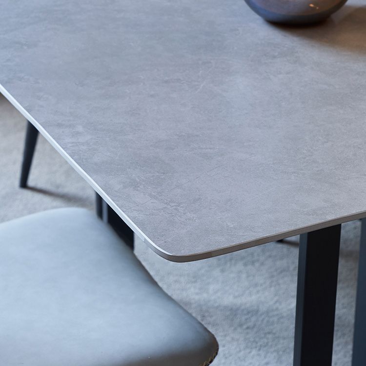 Industriële eettafel gesinterde stenen tafel met zwart dubbele voetstuk voor eetkamer