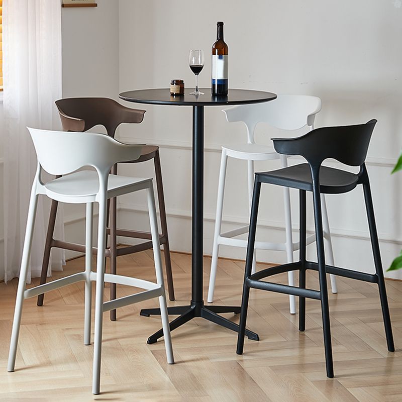 Indoor Plastic Armless Bar Height Stool Industrial Stackable Low Back Bar Stool