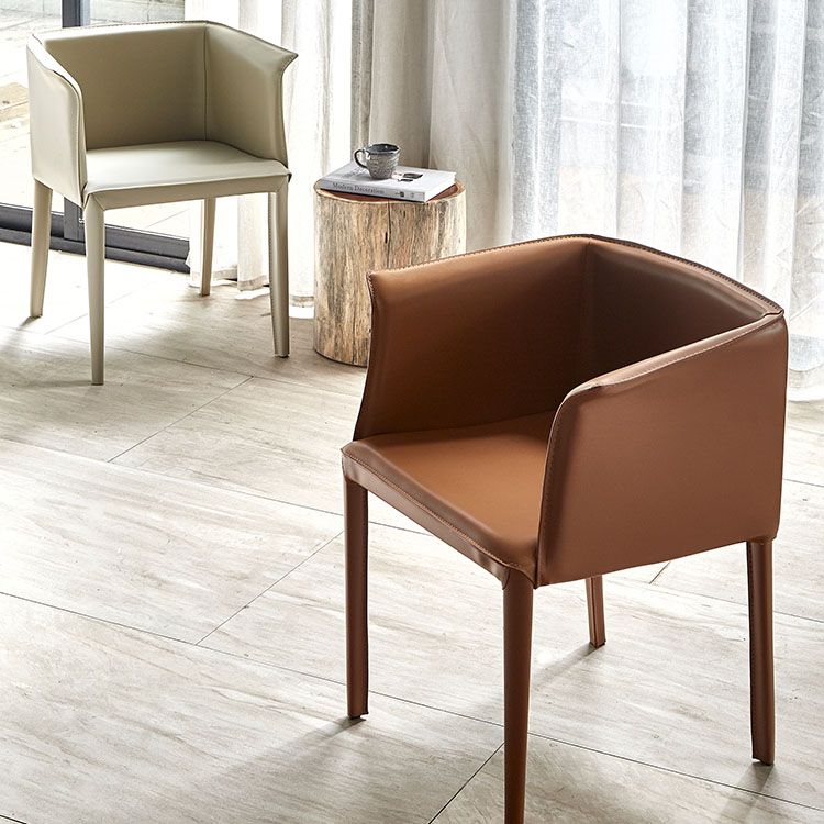 Silla de comedor moderna de cuero para restaurante Silla de comedor con respaldo sólido