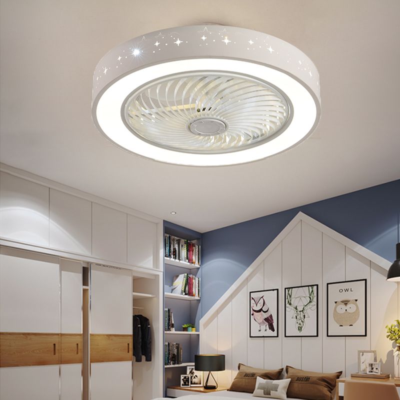 Weiße kreisförmige Lüfterleuchte Nordic LED Metal Semi Flush Deckenleuchte