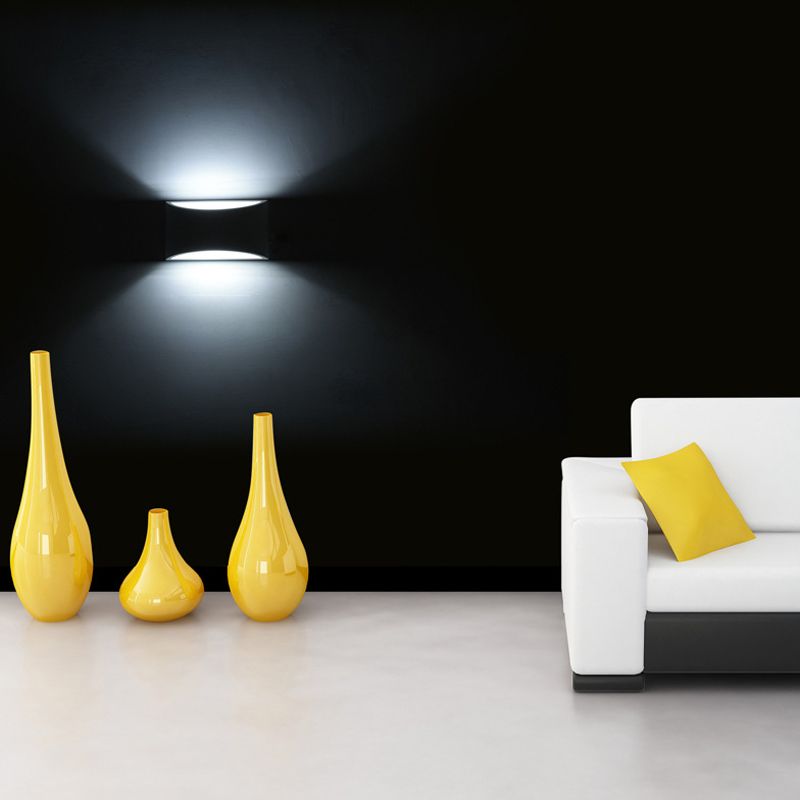 Geometrische Form Metallwandbeleuchtung moderner Stil 2 Leuchten Wandmontage Beleuchtung in Weiß