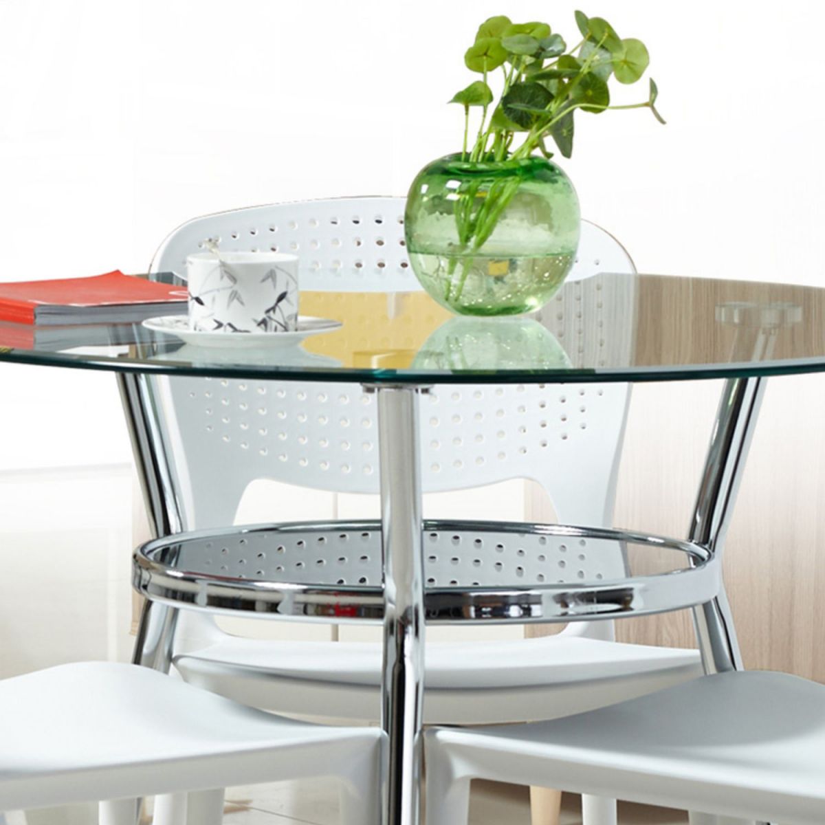 Metal Modern Round Indoor Table Glass Top Table for Kitchen and Dining Room