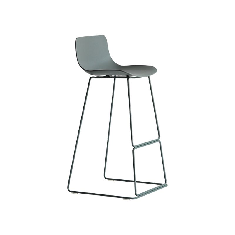 Modern Metal Plastic Bar Stools Indoor Barstool with Iron Legs and Low Back