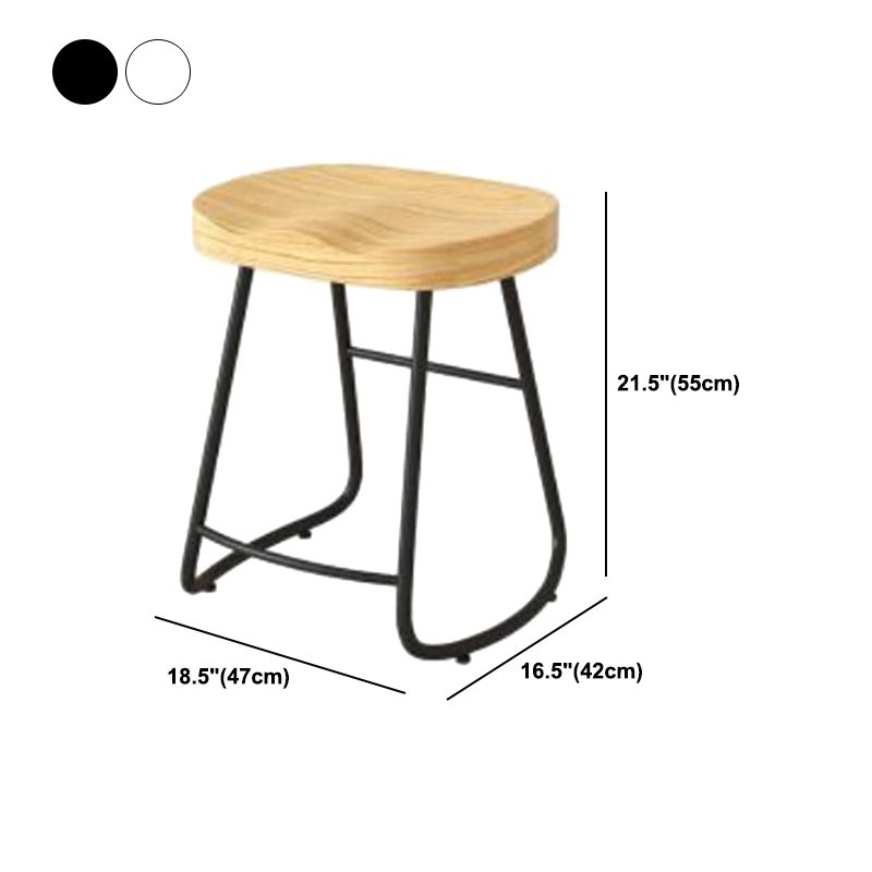 Modern Backrest Counter Stool Iron Milk Tea Shop Bar Stool with Wooden Seat and Pedal