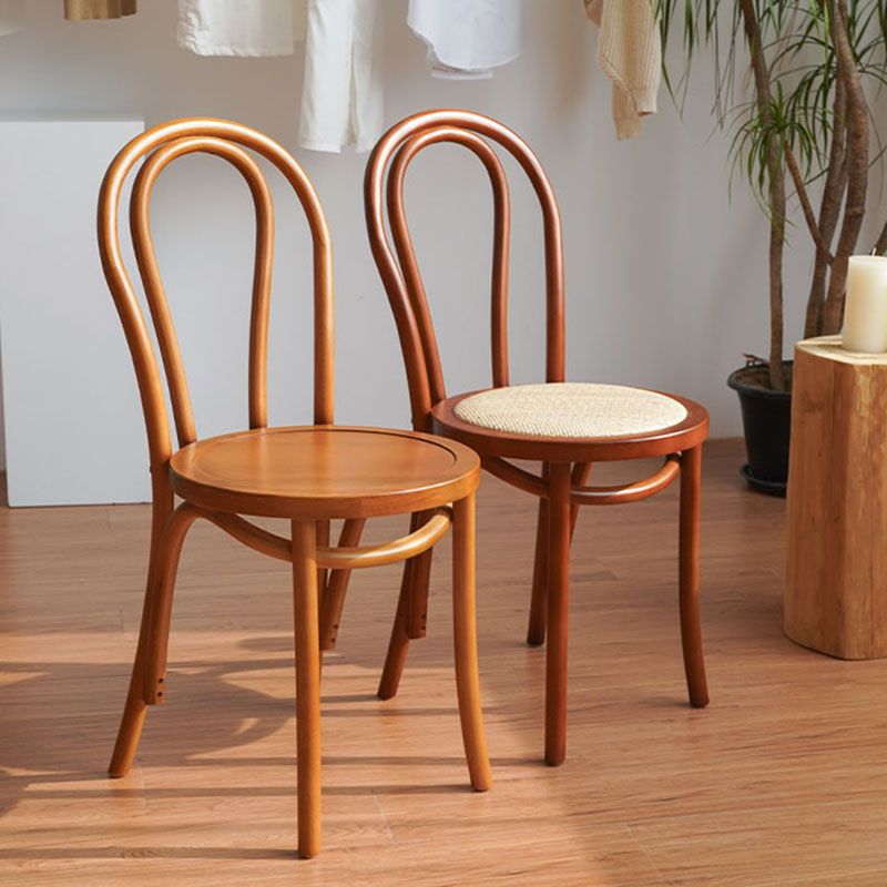 Zeitgenössisches Design Windsor Back Side Chairs Armless Holzbeinseitenstühle
