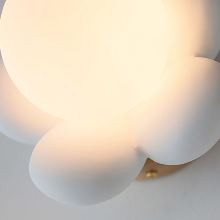 Modern White / Pink Wall Light Fixture Minimalist Wall Light Sconce for Bedroom