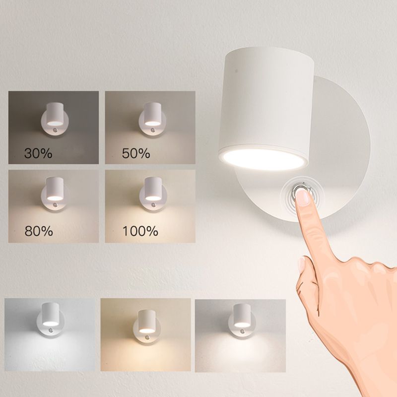 Lampada montata a parete in metallo regolabile per il minimalismo per camera da letto