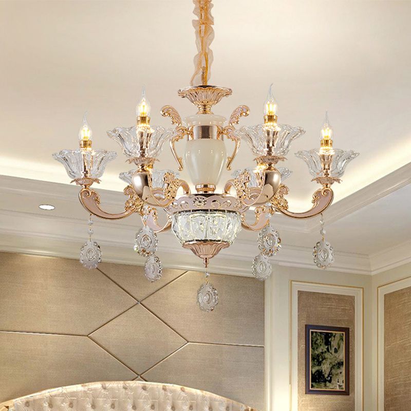 6/8 Bulbes Éclairage de suspension traditionnelle Fleur Clear Crystal Shade Chandelier avec bras sinueux en or