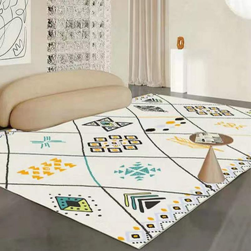 White Color Lump Rug Polyester Simple Rug Stain Resistant Rug for Drawing Room