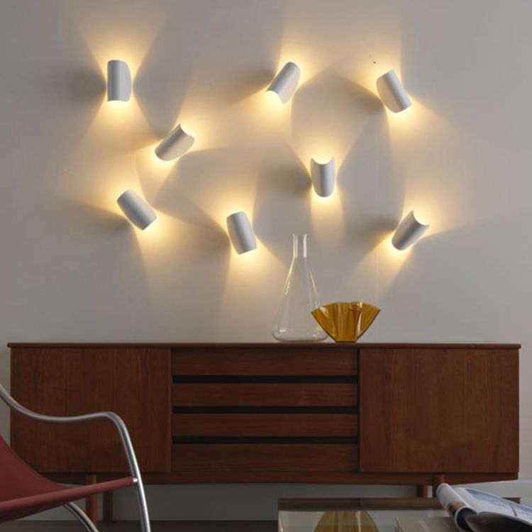 Unique Shade Metal Wall Sconce Modern Style Single Light Wall Mount Light