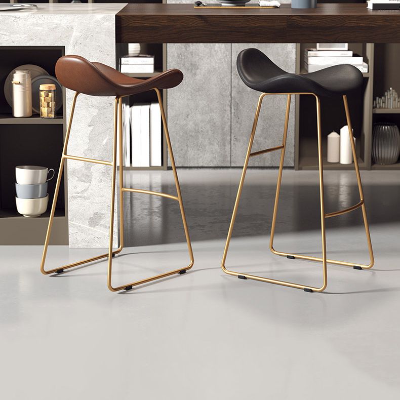 Glam Leather Bar Stools Patio Bar Stool with Iron Legs and Low Back