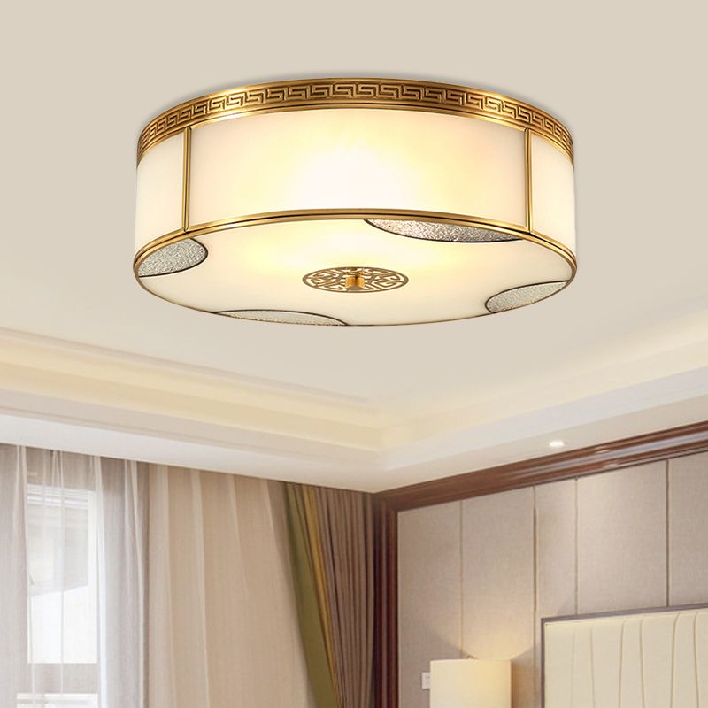 Apparecchio per montaggio ad incasso da 14"/18" di larghezza, 3/4 luci, tradizionale illuminazione a soffitto in vetro smerigliato a tamburo in ottone