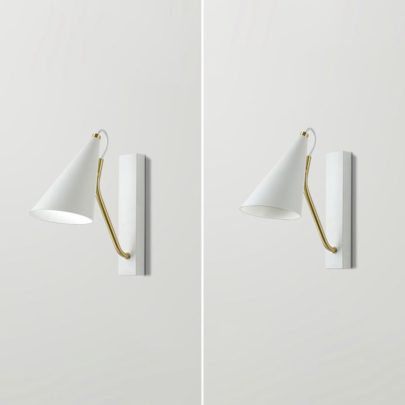 Moderna lampada a parete conica a parete singola creativa a parete singola per camera da letto
