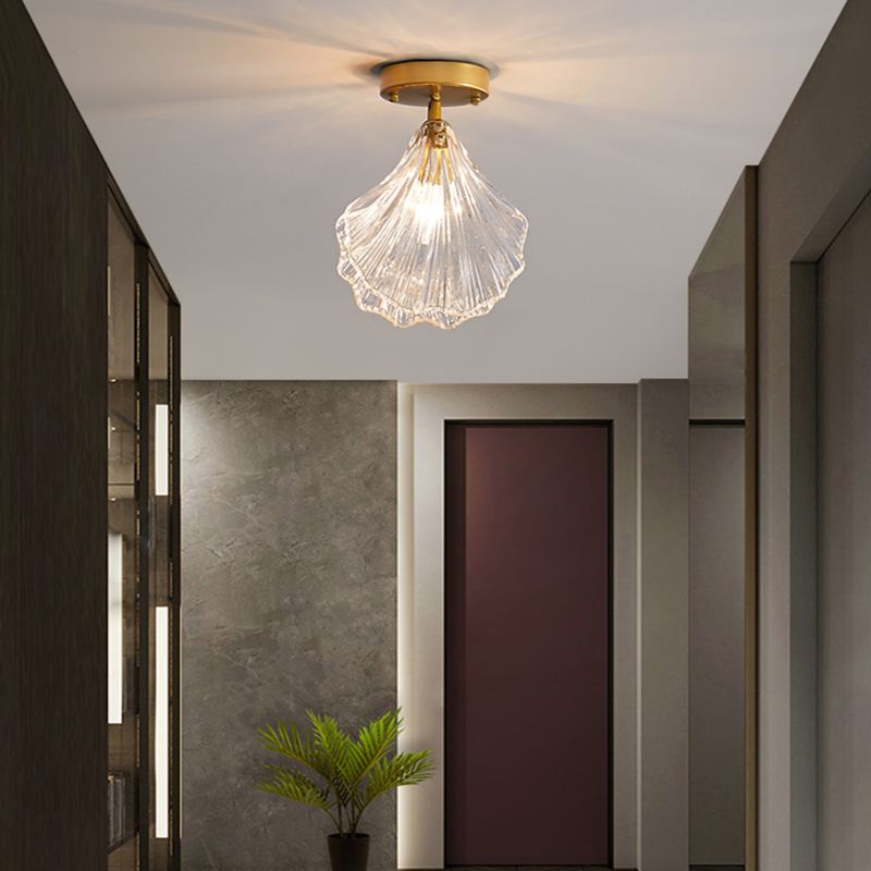 Gouden Shell plafondgemonteerde armatuur Eenvoud Stijl Glazen plafondlamp