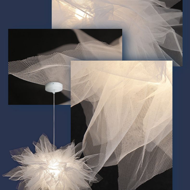 White Organza Fabric Shade Hanging Light Modern Style Single Light Creative Suspension Lamp for Garment Store