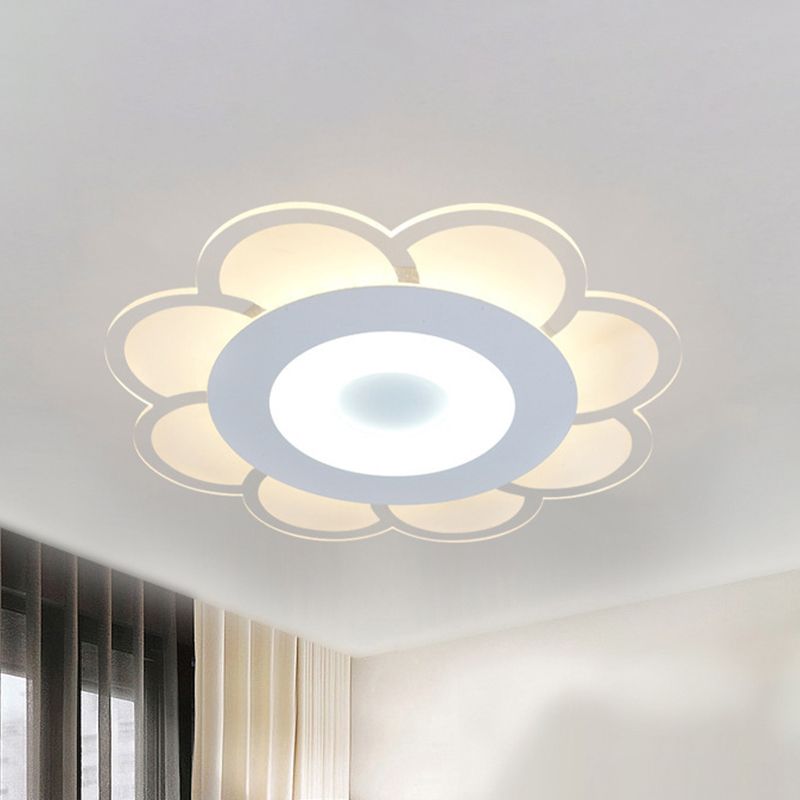 8"/16.5"/20.5" W White 8-Petal Flush Mount Ceiling Light Nordic Frosted Acrylic LED Flush Lamp in Warm/White Light