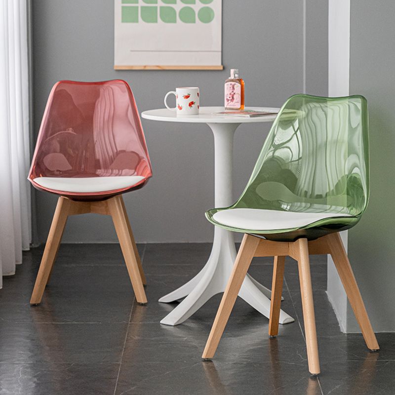 Sillas de comedor de cuero de estilo escandinavo sillas traseras sólidas con patas de madera