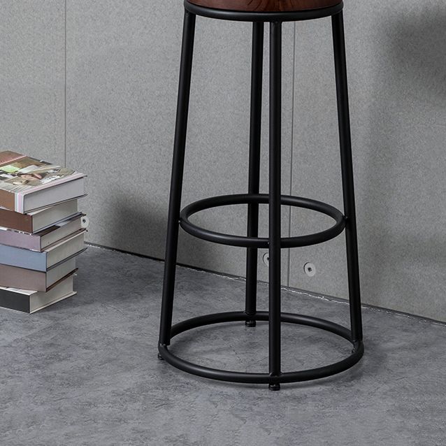 Modern Style Iron Bar Stool with Metal Footrest Simple Bar Stool for Bar