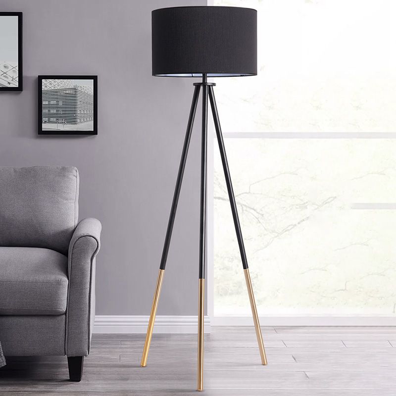 Luz de piso con forma de trípode de metal Simplicidad 1 Bulb Lámpara de estar con sombra de tela de tambor