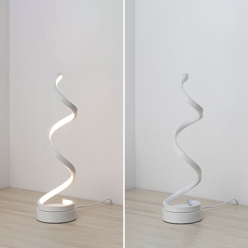 Lampade da tavolo da notte lineari Lampade da tavolo a led Metal 1 Lampade leggera