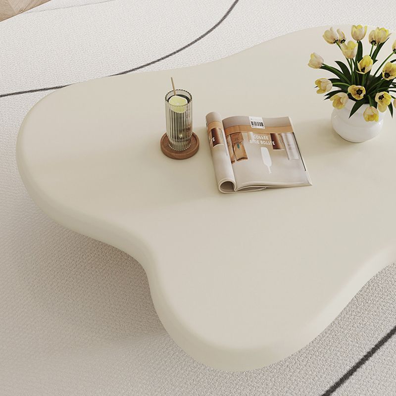 Scandinavian Style Coffee Cocktail Table Solid Wood 3 Legs Coffee Table in White