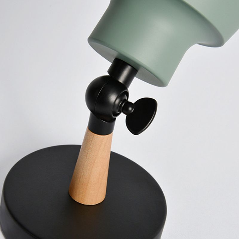 Modern Colorful Wall Sconce Simplicity Metal Wall Mounted Lamp for Sitting Room