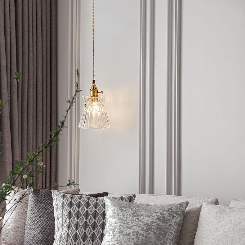Tombra de campana acanalada Simplicidad Lámpara colgante de latón Estilo posmoderno Luz de colgante de 1 luz con diseño de interruptor giratorio
