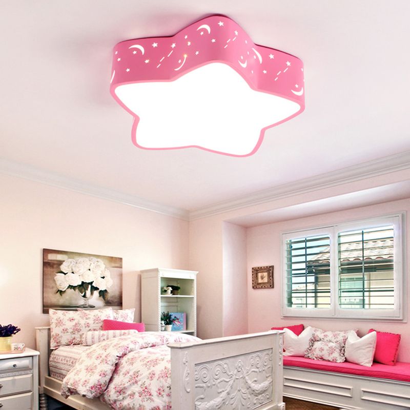 Luz de techo de color caramelo de estilo nórdico, luz de montaje empotrado de metal con estrella grabada para adolescentes