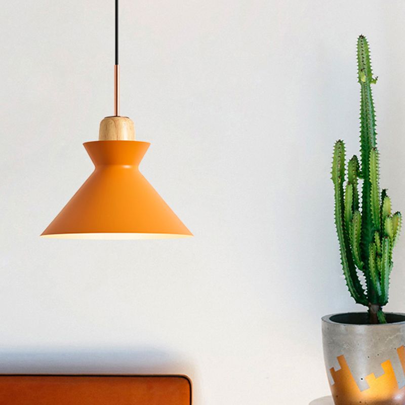 Macaron Lampada a ciondolo a 1 luci a ciondolo Posa/bianco/nero/ciotola/campanello Assiciare il soffitto con tonalità di ferro e tappo in legno