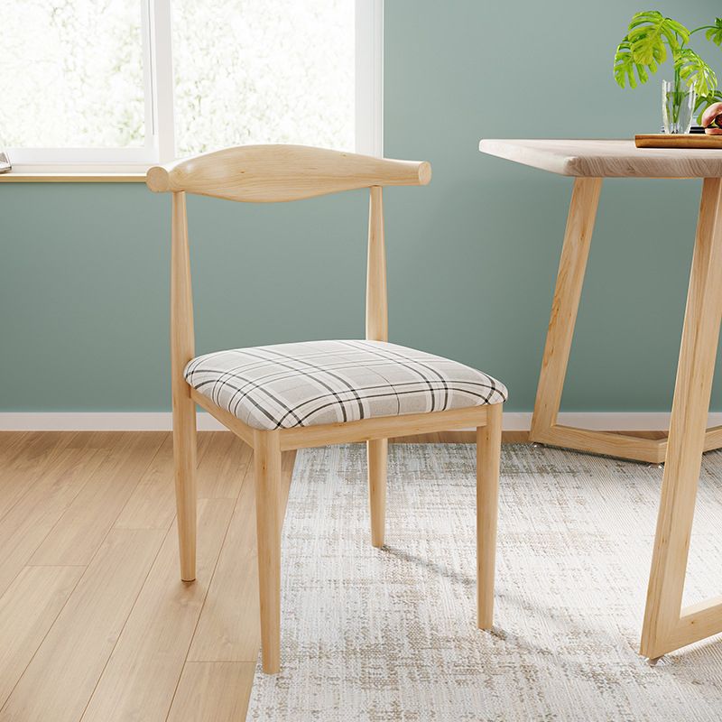 Chaise d'appoint scandinave à dossier ouvert, chaise de salle à manger rembourrée en métal pour la maison