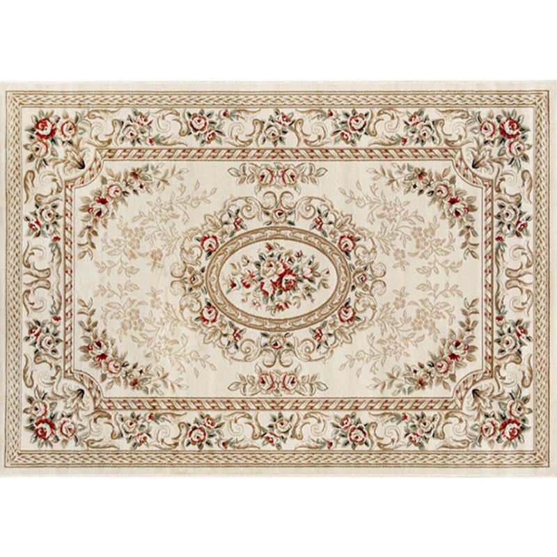 Traditional Flower Pattern Carpet Polyester Indoor Rug Stain Resistant Area Carpet for Living Room