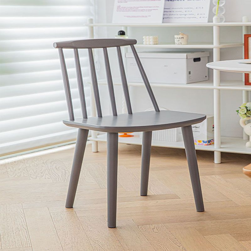 Silla de comedor contemporánea de madera maciza con respaldo de listones para cocina