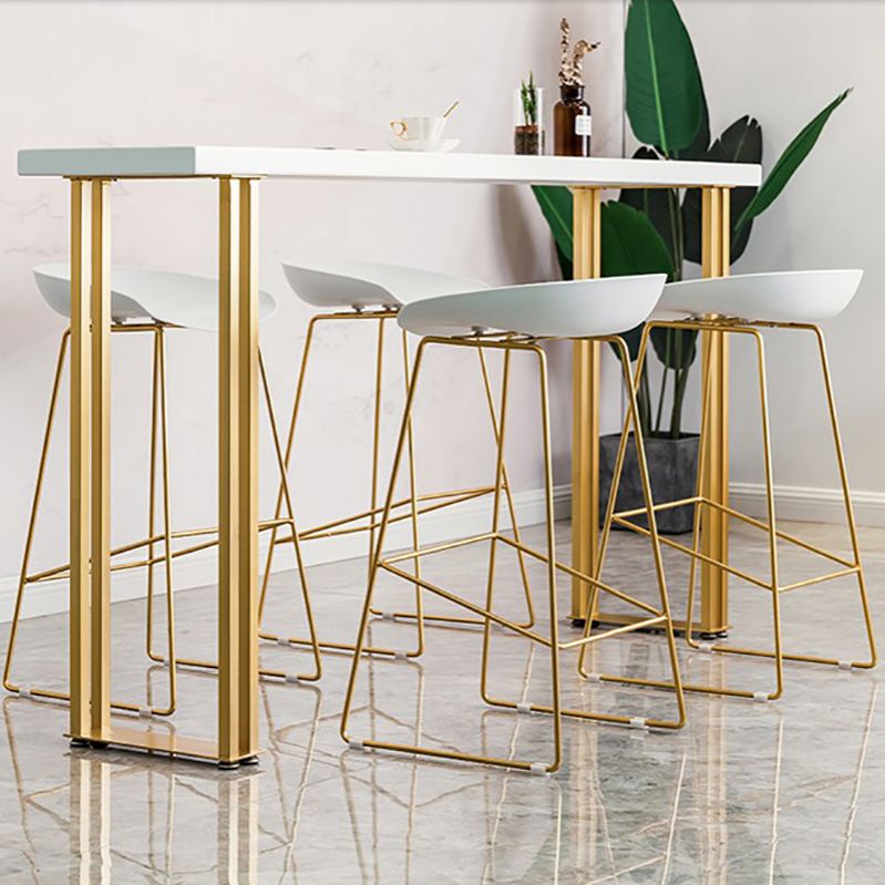 Comedor rectángulo de madera superior mesa de mostrador patas doradas mesa de bar de estilo glam