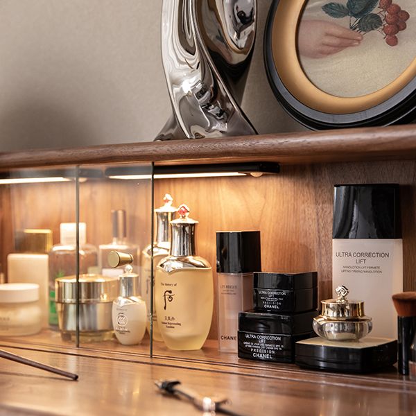 Scandinavian Vanity Makeup Table Set Wolnut Dressing Table Stool Set