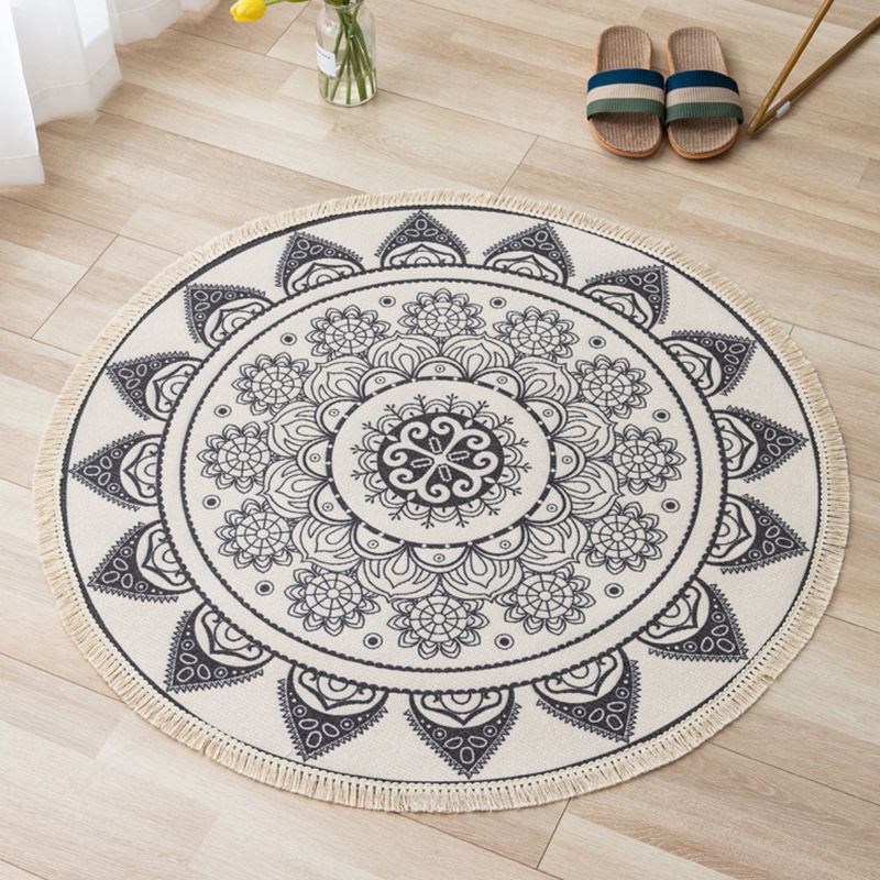 Traditional Flower Print Carpet Polyester Indoor Rug Washable Fringe Area Carpet for Living Room