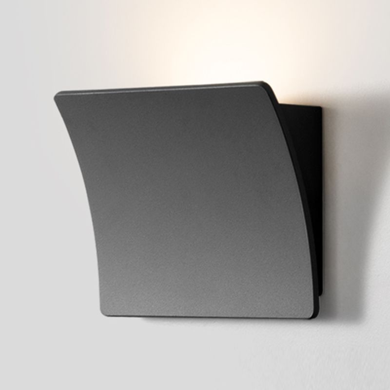 Square Shade Metal Wall Sconce Modern Style 1-Light Wall Mount Lighting