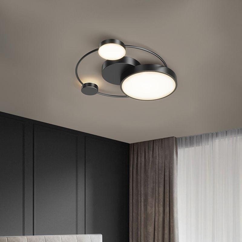 Éclairage de plafond de conception en orbite à lutte à lutte à LED minimaliste avec nuance acrylique