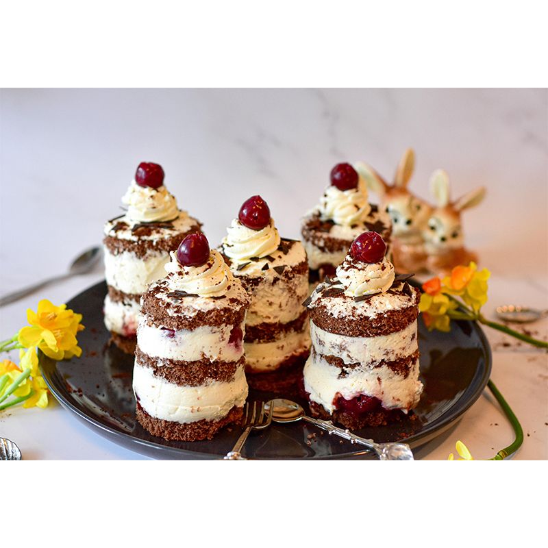 Contemporary Style Cake Wall Decor Mural Moisture Resistant for Cake Shop