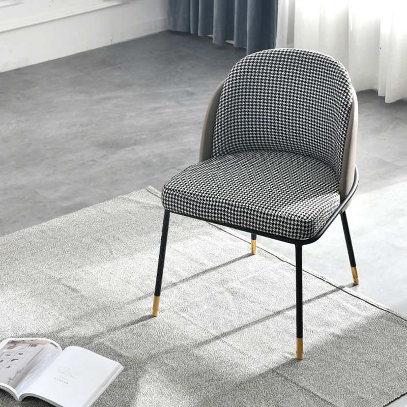 Sillas de comedor nórdicas Sillón Parsons para cocina con patas de metal