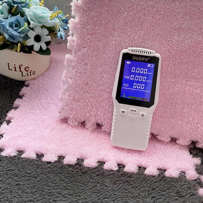 Modern Carpet Floor Tile Plush Cut Interlocking Mildew Resistant Tiles and Carpet