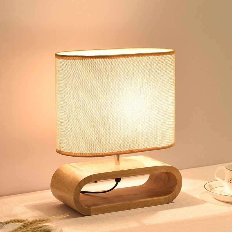 Stile nordico Lampade oblunga in legno da comodino a 1 lucciola con tonalità in tessuto