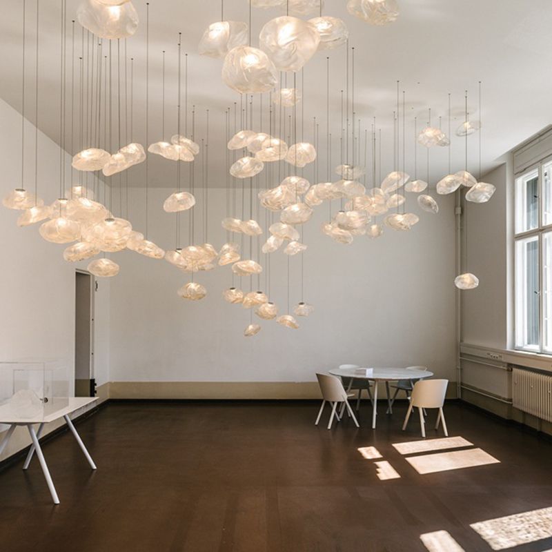 Lámpara de vidrio colgante con forma de colgante en forma de nube de estilo de diseñador lámpara de trabajo de restaurantes de 1 luces
