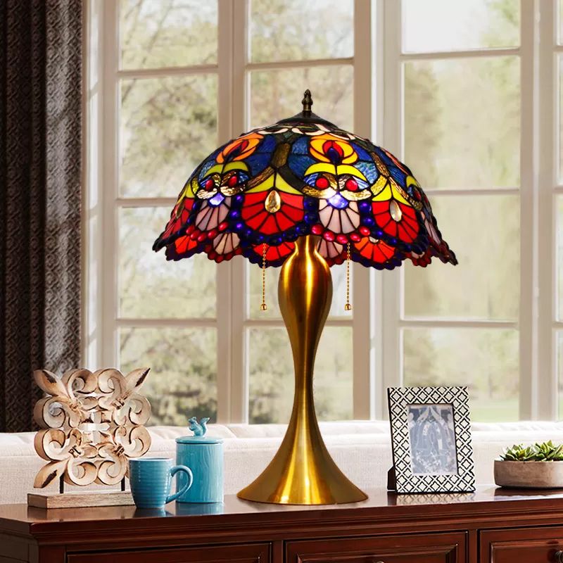 Victorian Dome Night Light 1 Bulb Stained Glass Desk Lighting with Beaded Deco in Brass, Pull Chain