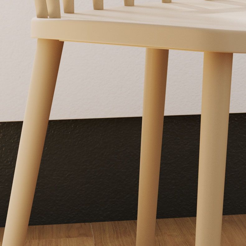 Sillas acrílicas modernas para interiores y exteriores Silla auxiliar de comedor Windsor