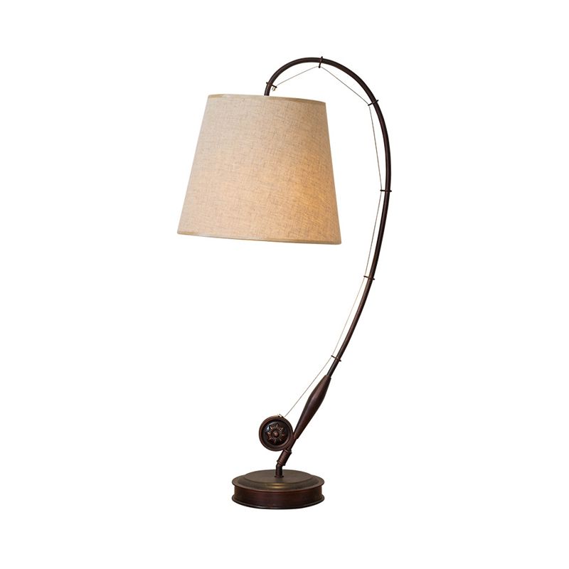 Lampada da tavolo da pesca marrone Tessuto tradizionale 1 camera da letto leggera Lampada da tavolo