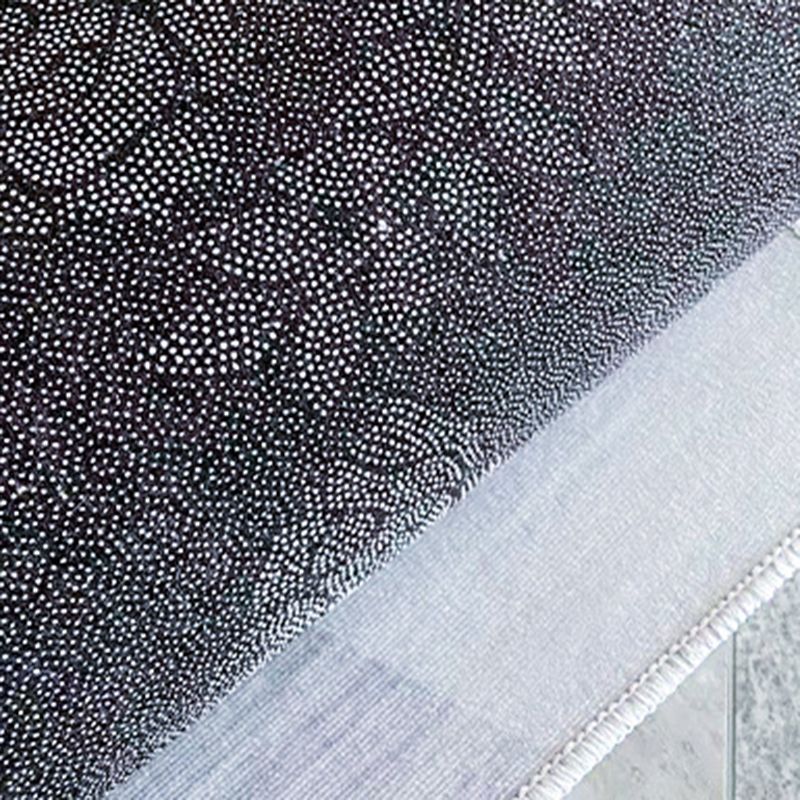 Black Modern Rug Polyester Graphic Rug Tear Resistant Rug for Living Room