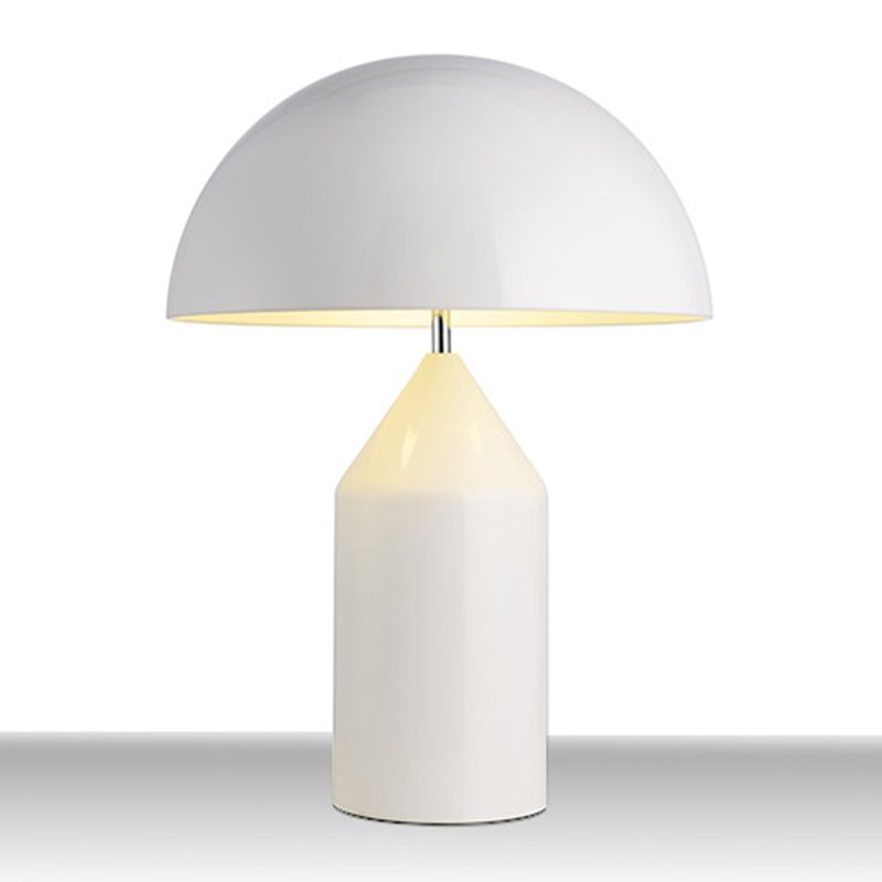 Metal Dome Form Table Light Simplicity Style LED -Nachttischlampe