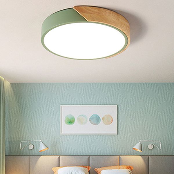 Plafonnier à 1 lumière en bois clair de forme ronde Macaron de style moderne pour le salon