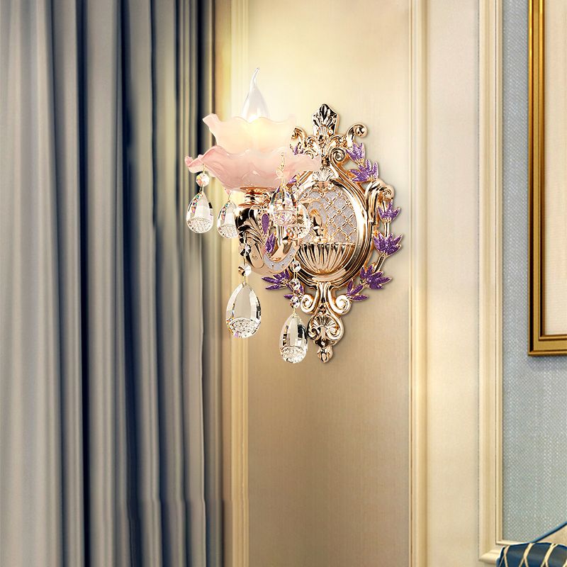 Gouden bloemen ruche wandlamp retro roze glas woonkamer wandlamp met hangende kristal
